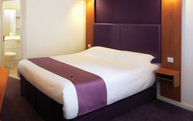 Номер отеля Premier Inn Dubai Investments Park 3*