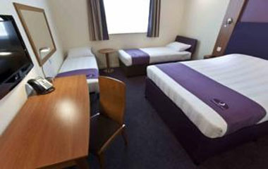 Номер отеля Premier Inn Dubai Silicon Oasis 3*