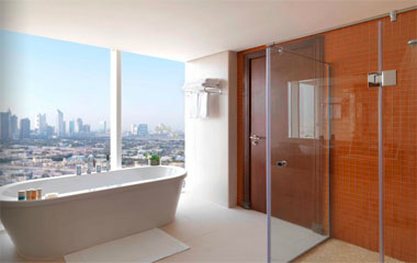 Номер отеля Radisson Blu Hotel Dubai Downtown 4*