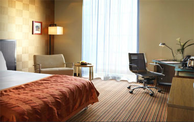 Номер отеля Radisson Blu Hotel Dubai Media City 4*