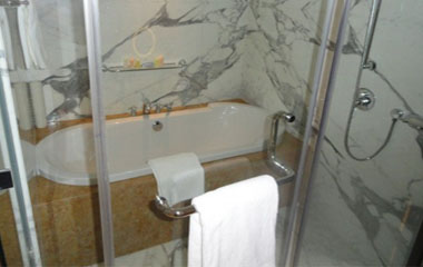 Номер отеля Ramada Jumeirah 4*