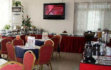 Ресторан отеля Ramee Guestline Hotel Apartment II 3*