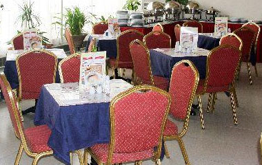 Ресторан отеля Ramee Guestline Hotel Apartment III 3*