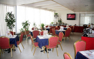 Ресторан отеля Ramee Guestline Hotel Apartment III 3*