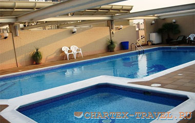 Отель Savoy Crest Exclusive Hotel Apartments 4*