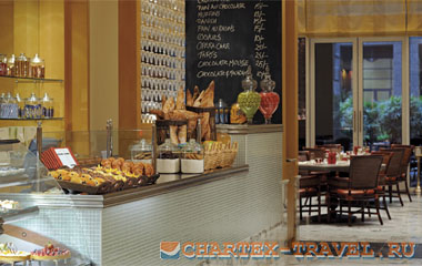 Ресторан отеля The Ritz-Carlton, Dubai International Financial Centre 5* Ресторан отеля The Ritz-Carlton, Dubai International Financial Centre 5*