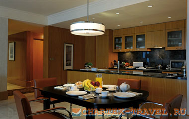 Номер отеля The Ritz-Carlton, Dubai International Financial Centre 5* Номер отеля The Ritz-Carlton, Dubai International Financial Centre 5*